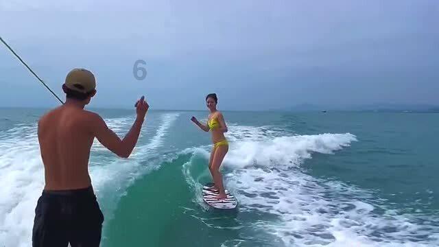 小猫钓鱼游戏龙王版有船