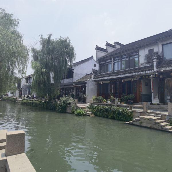 纪实：23岁女子租房接单，被男朋友举报：分我的钱太少